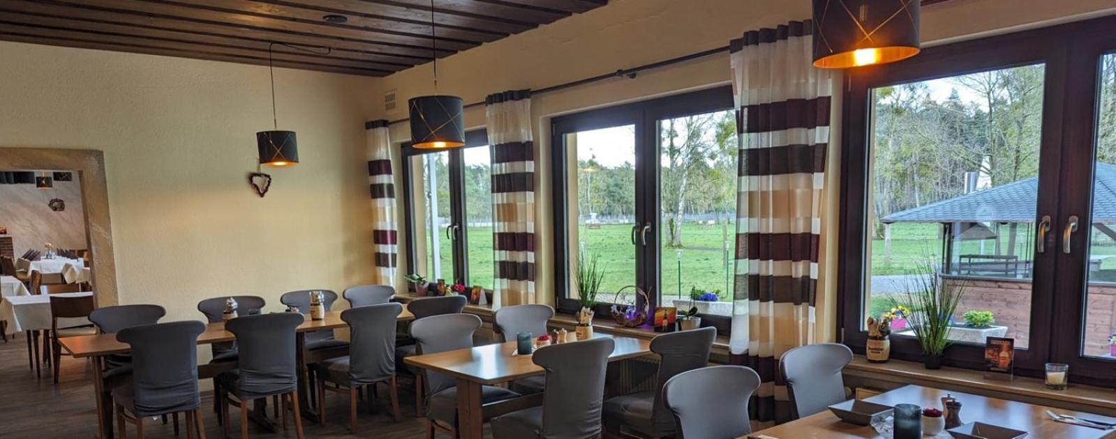 Hotel-Restaurant Hubertus Brome エクステリア 写真