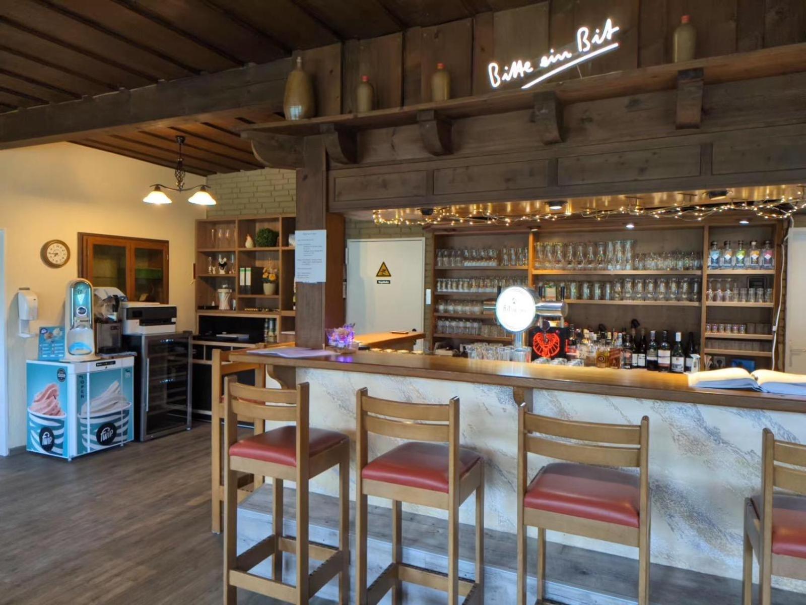 Hotel-Restaurant Hubertus Brome エクステリア 写真